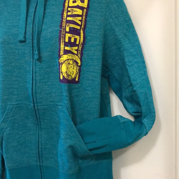 WWE Bayley - Women’s - Huggers Gonna Hug Hoodie with Thumbholes - XL - Picture 5 of 8